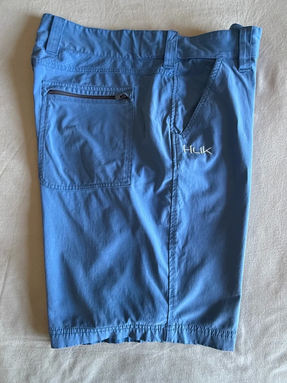 Huk Performance Fabrics Men's Blue 10.5”Cargo Fishing Shorts L 36W Pockets